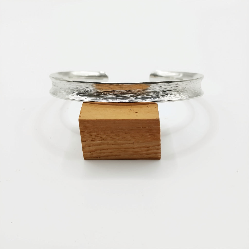 Pulsera textura rayada horizontal