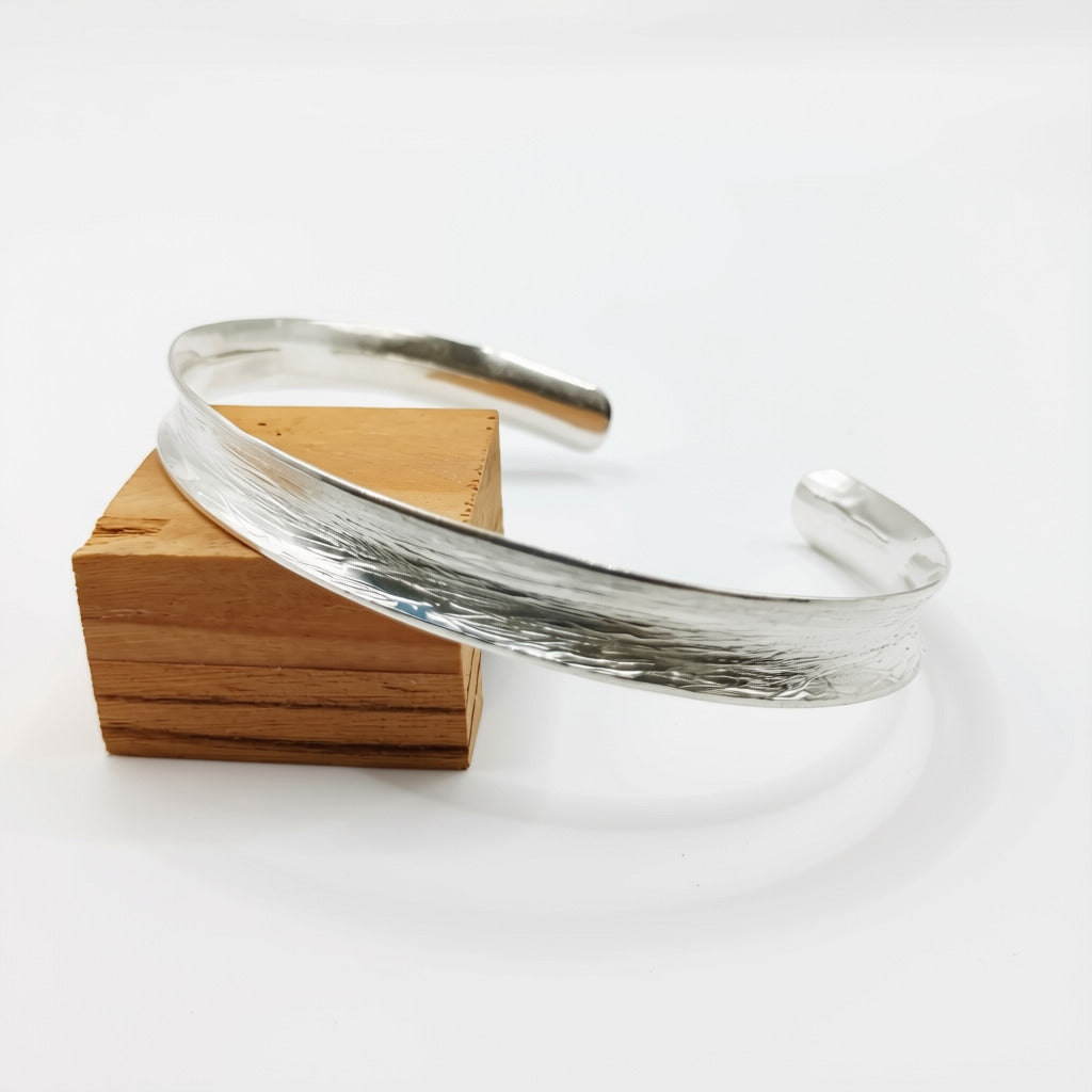 Pulsera textura rayada horizontal