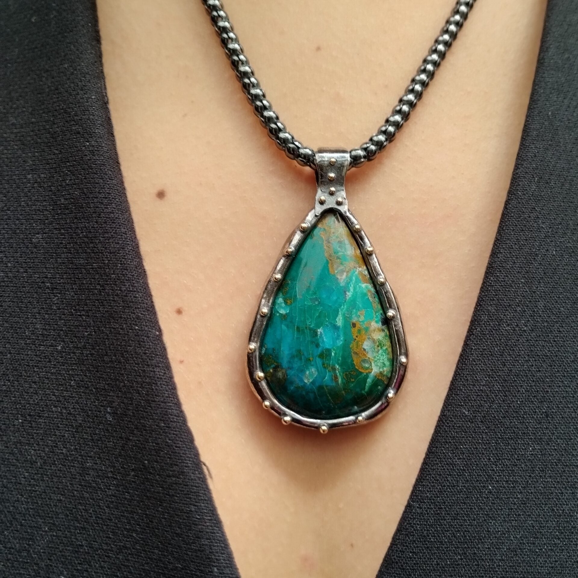 COLGANTE HEFESTO CRISOCOLA PERA