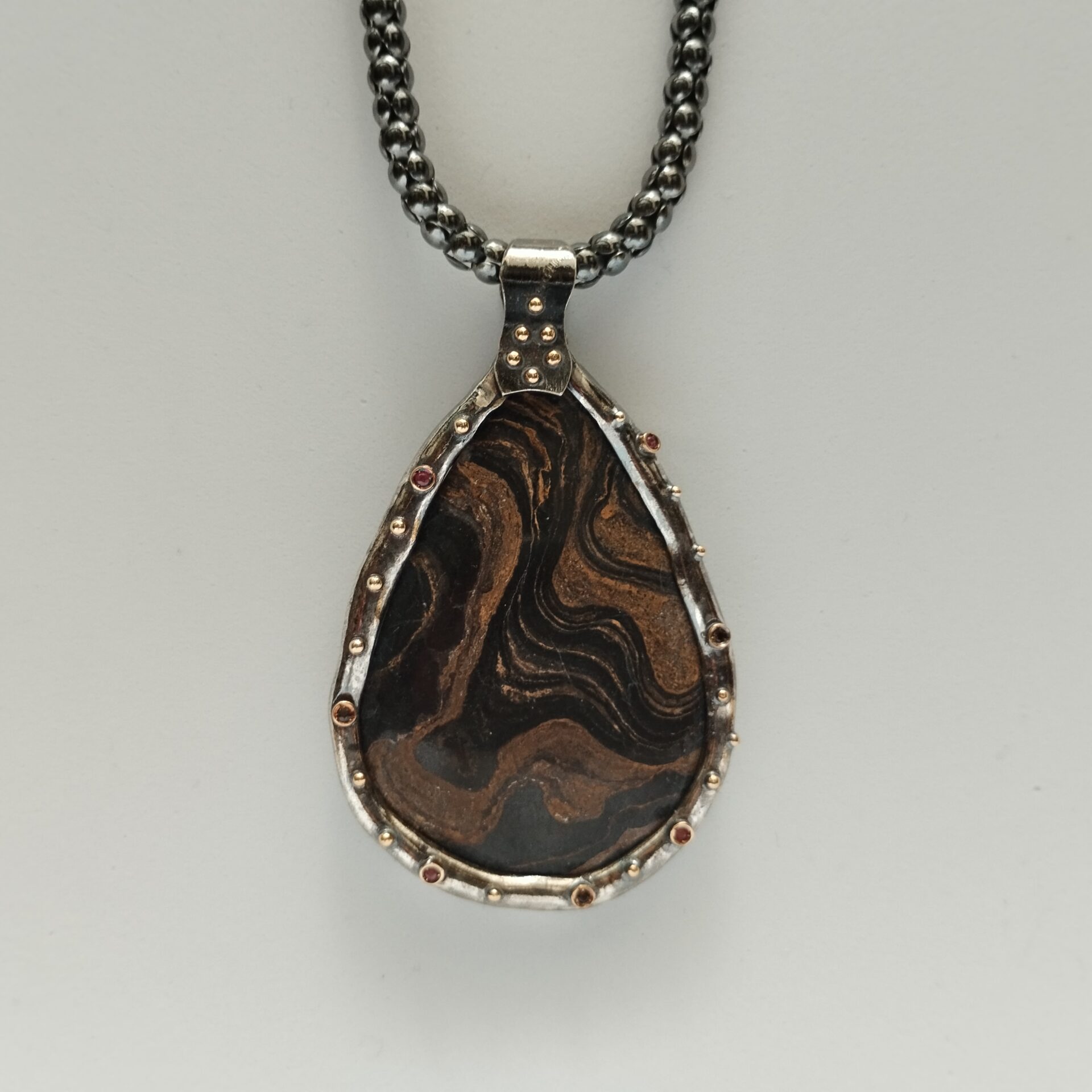 COLGANTE HEFESTO NIM