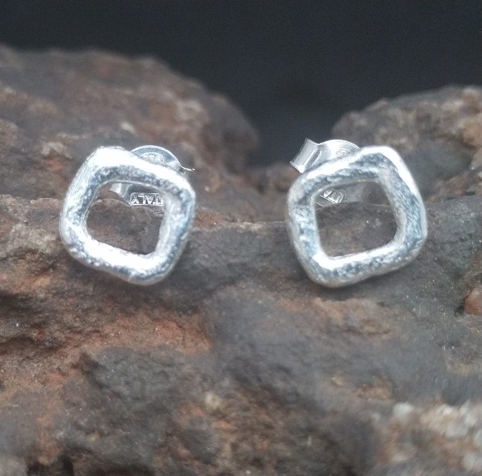 Pendientes Elemental cuadrado pequeño