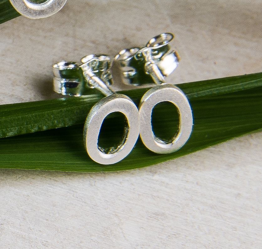 Pendientes Minimal oval pequeño