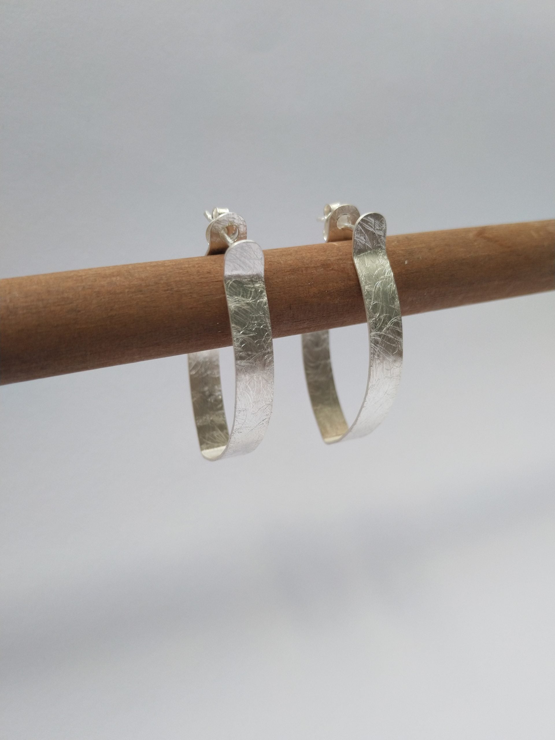 Pendientes Folium Ánfora pequeños finos