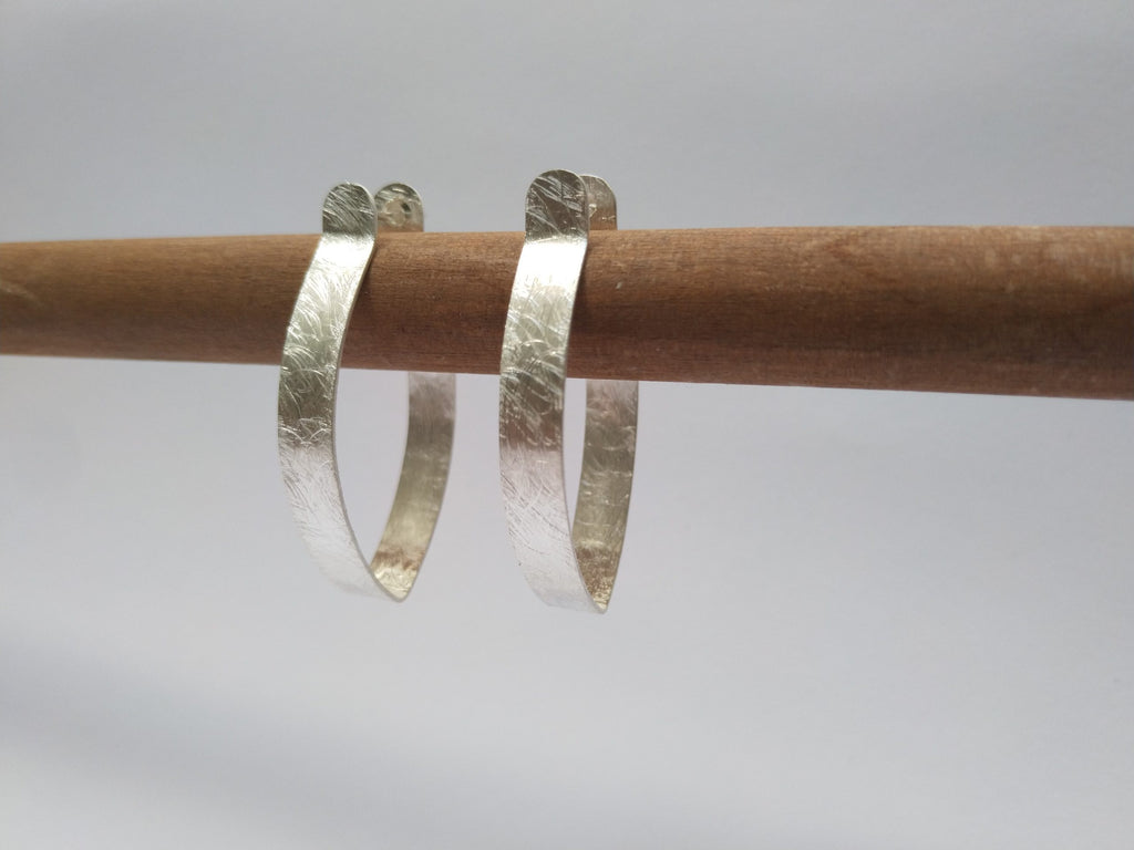 Pendientes Folium Ánfora pequeños finos