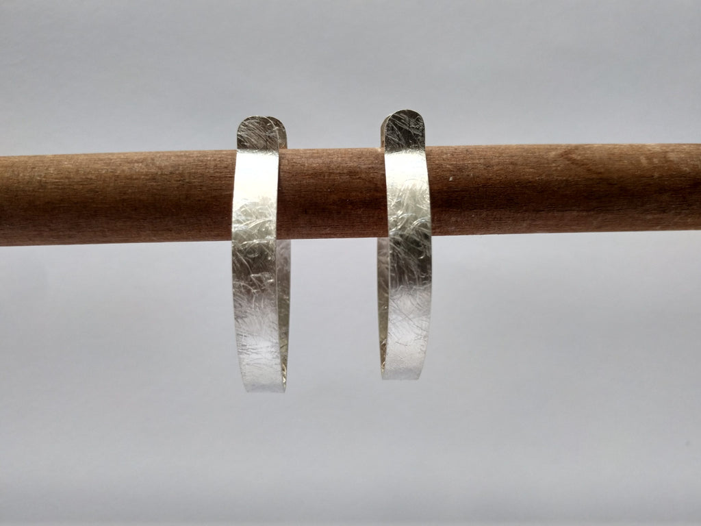 Pendientes Folium Ánfora pequeños finos