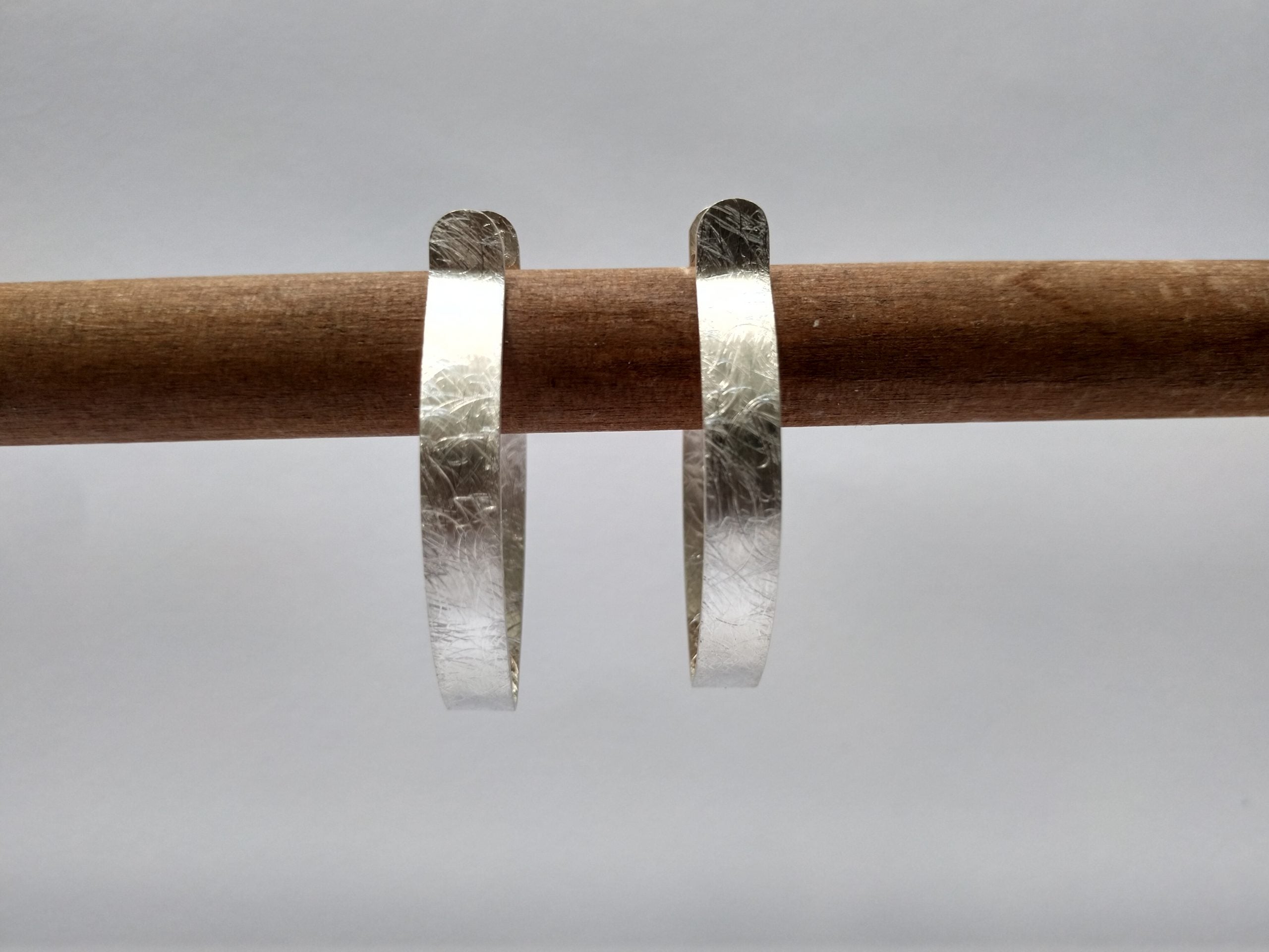 Pendientes Folium Ánfora pequeños finos