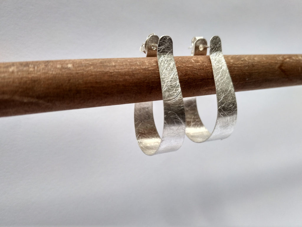 Pendientes Folium Criolla pequeños finos