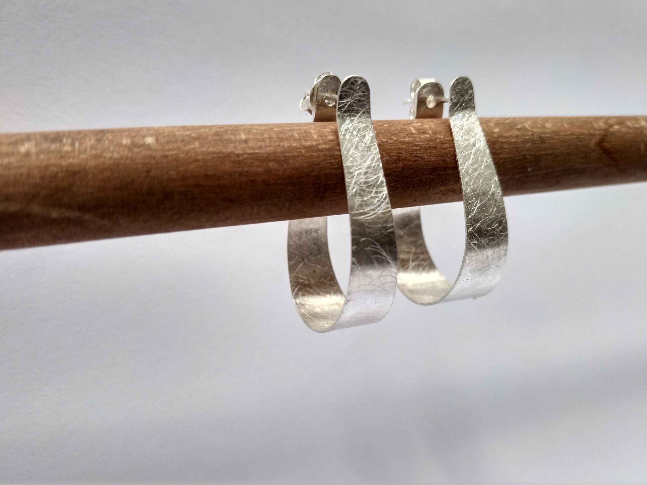 Pendientes Folium Criolla pequeños finos