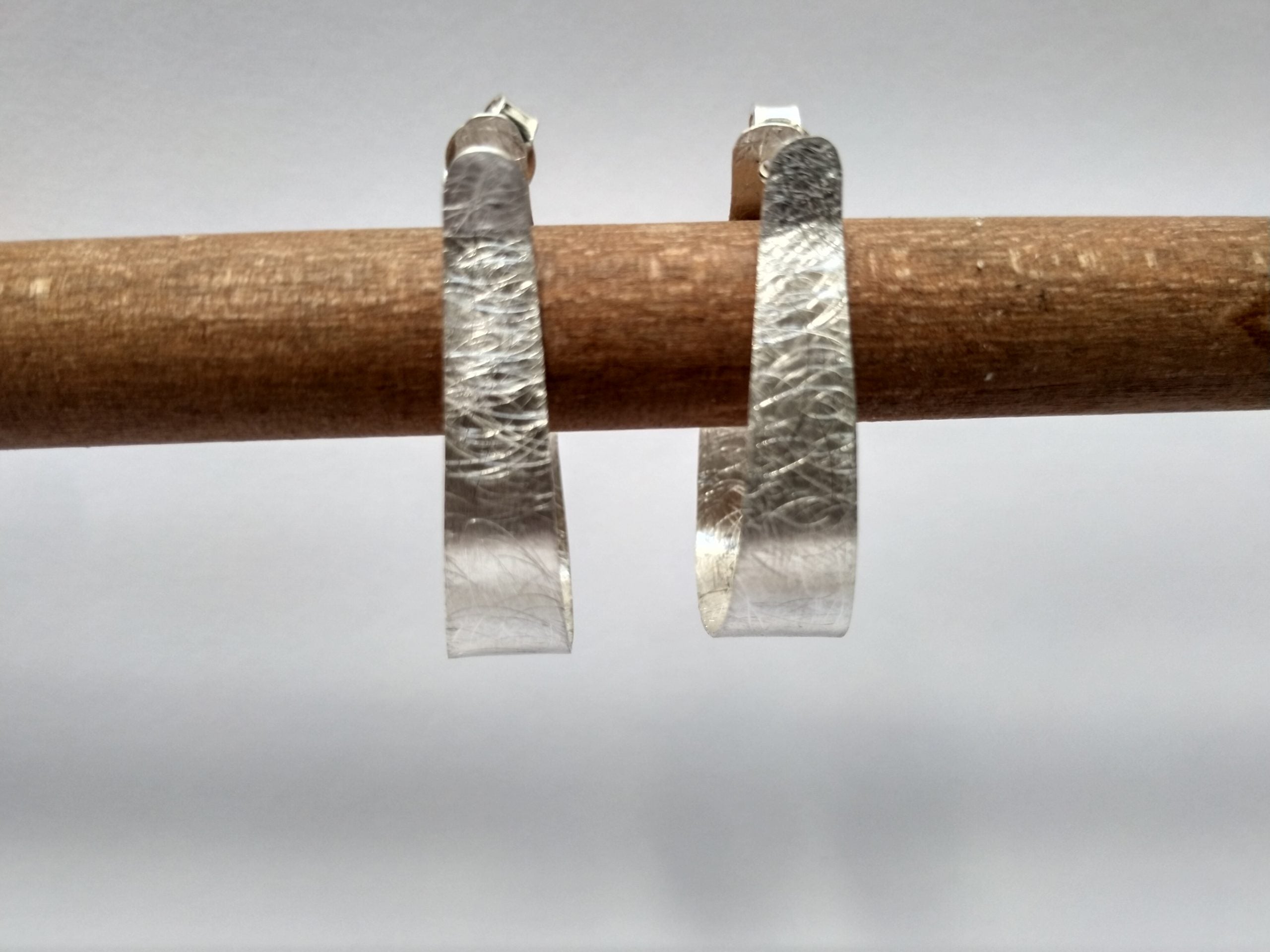 Pendientes Folium Criolla pequeños finos